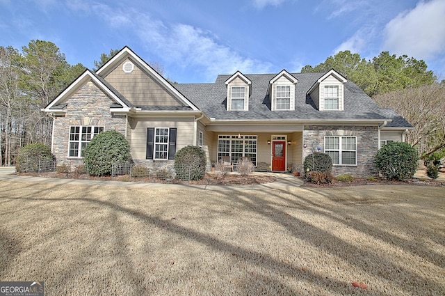 view of front of house featuring a front yard