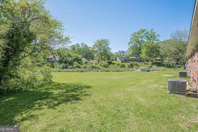 3710 Lynn Dr, Powder Springs, GA 30127 - view of yard featuring central AC unit