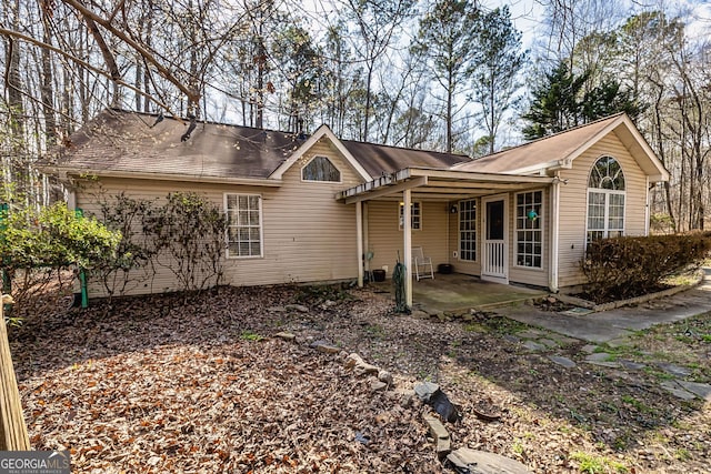 view of front of home featuring a patio area