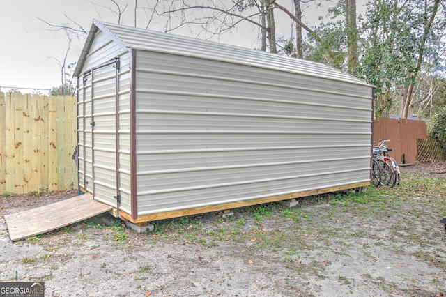 view of outbuilding