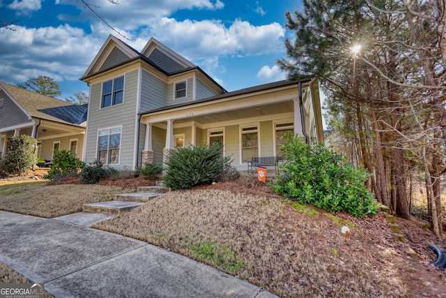 view of front of property featuring a porch