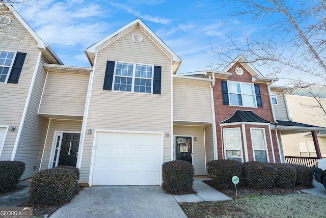 multi unit property with a garage