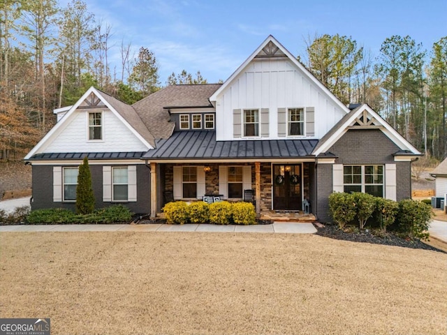 view of front of house with a porch