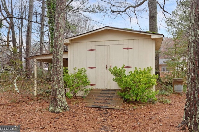 view of outdoor structure