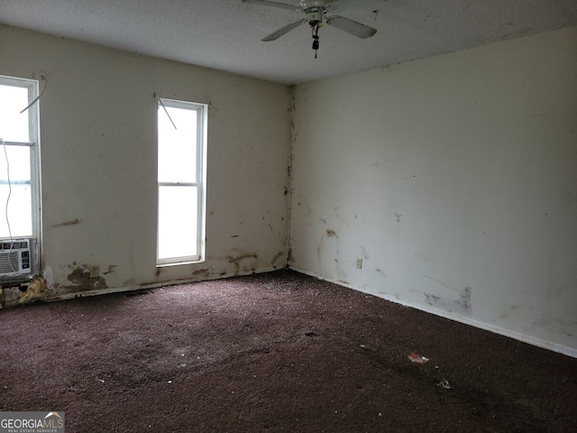 empty room with ceiling fan