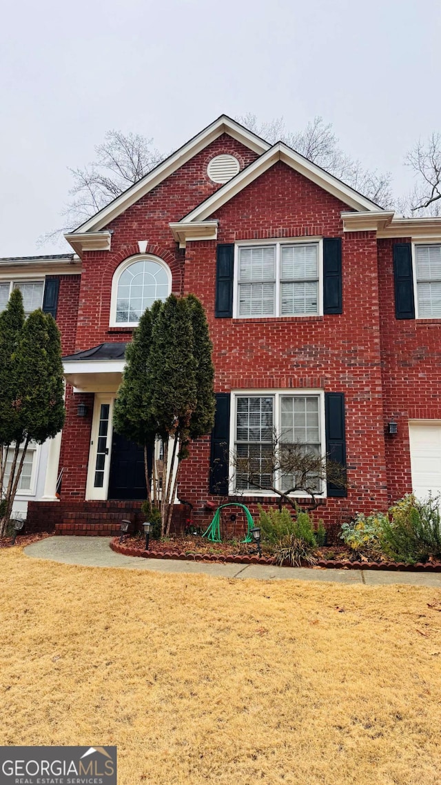 view of front of property with a front yard