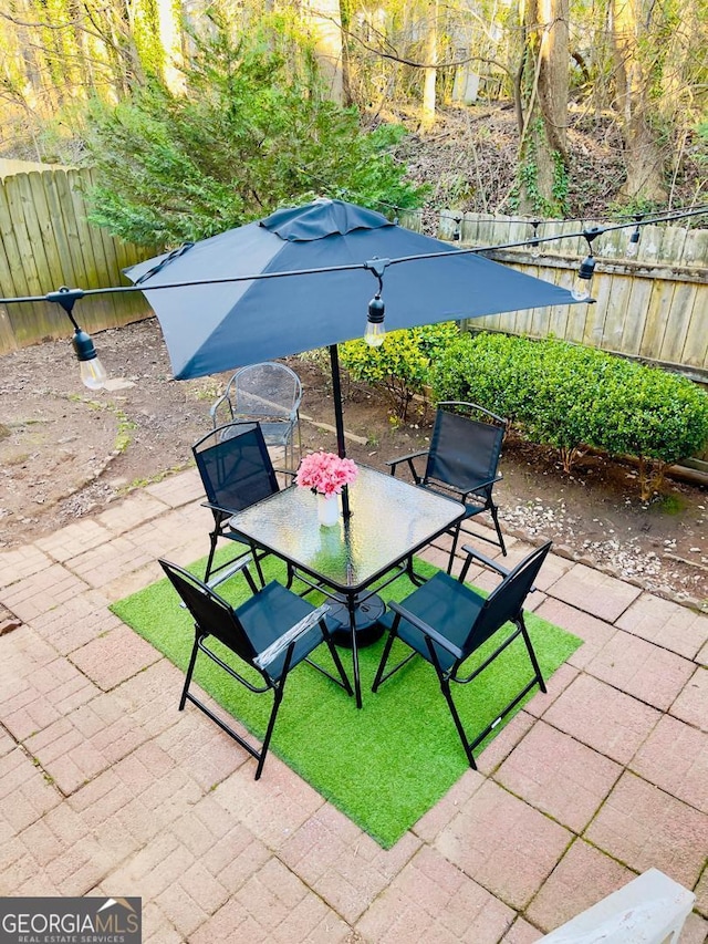 6594 Meadow Green Cir, Peachtree Corners, GA 30092 - view of patio with outdoor dining space