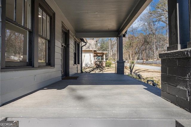 view of patio / terrace with covered porch