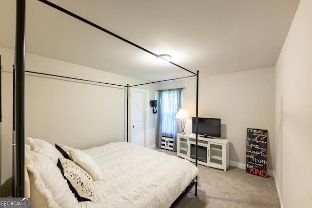 bedroom featuring carpet floors