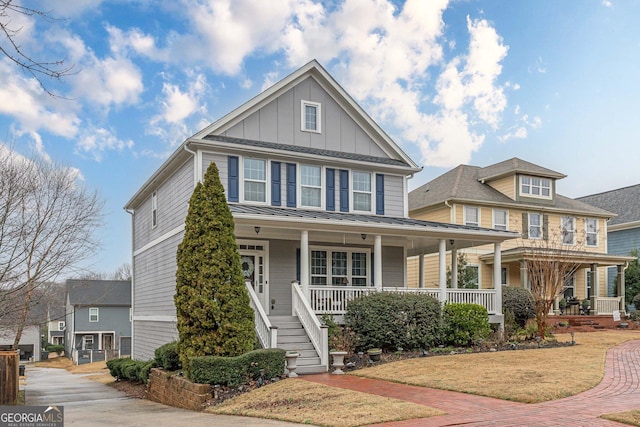 view of front of home featuring a porch