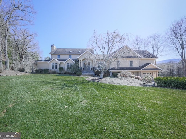 view of front of property with a front yard