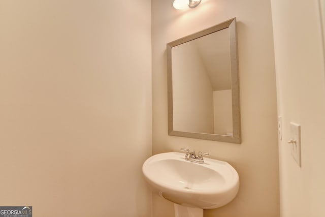 bathroom featuring sink