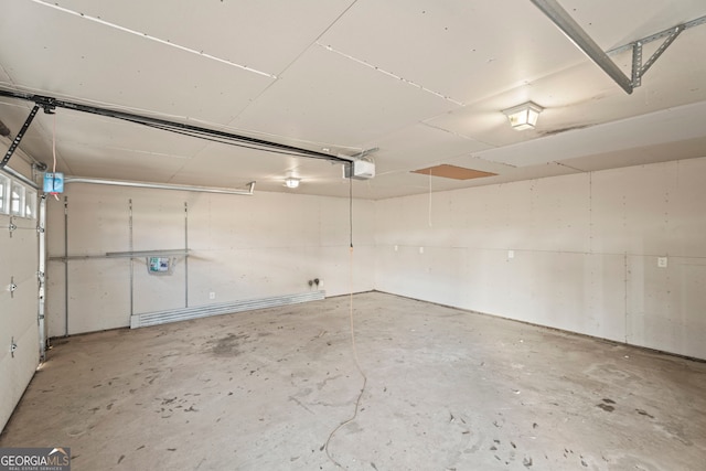 123 Stratmore Pl, Stockbridge, GA 30281 - garage featuring a garage door opener