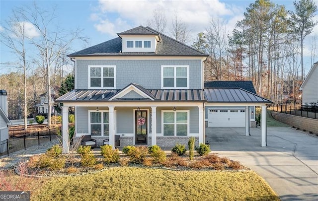 view of front of house featuring a porch