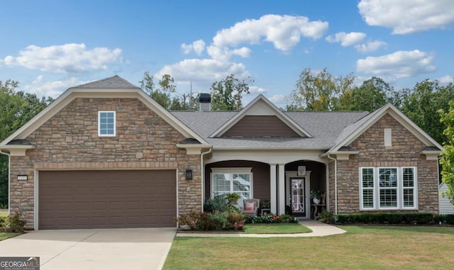 craftsman inspired home with a front yard