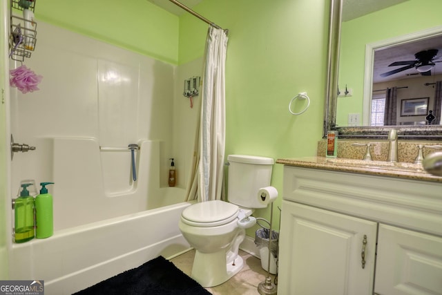 full bath with shower / bath combo, ceiling fan, vanity, and toilet