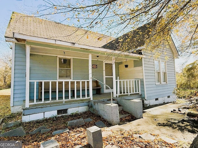 bungalow with a porch