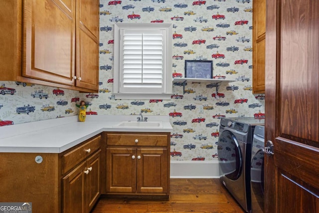 4080 Ryckeley Dr, Gainesville, GA 30504 - laundry area featuring a sink, independent washer and dryer, and wallpapered walls