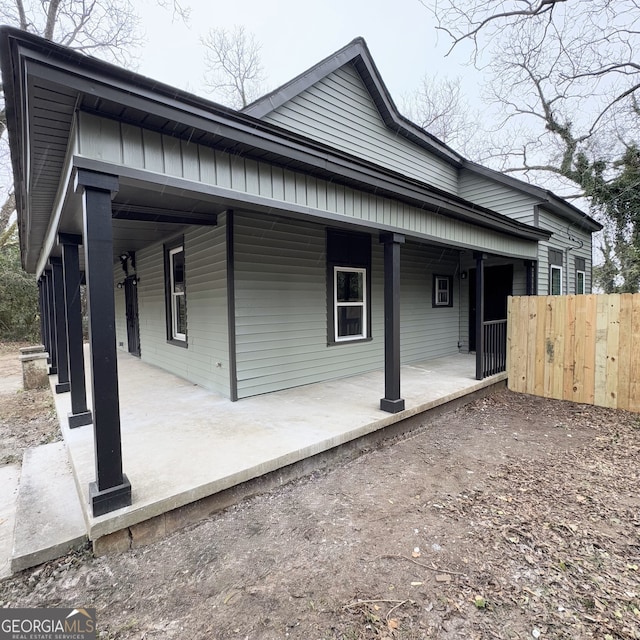 view of front of property