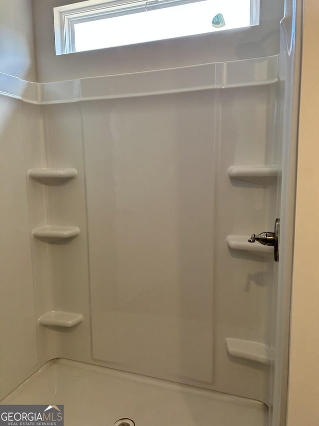 9 Wildflower Ln Unit 41, Dallas, GA 30132 - bathroom featuring a shower