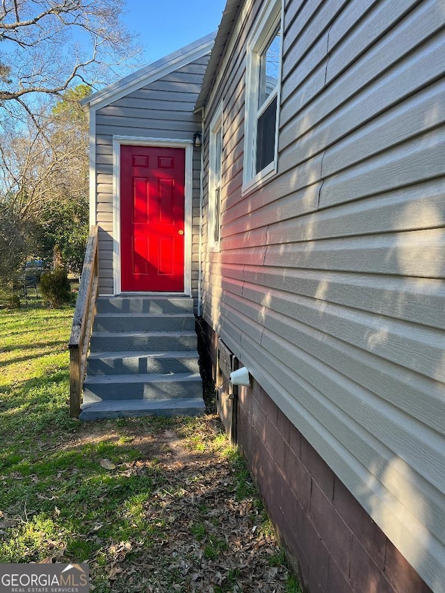 view of property entrance