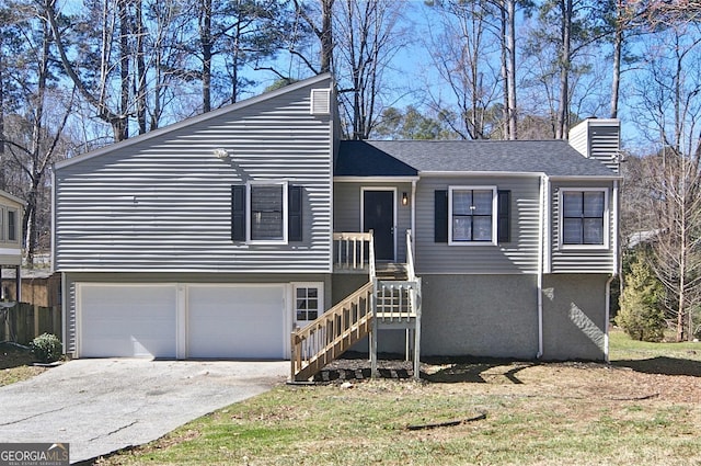 view of front facade with a garage