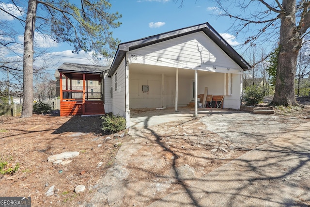 exterior space featuring driveway