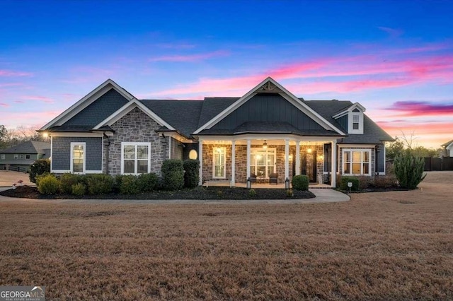 view of front of home featuring a yard