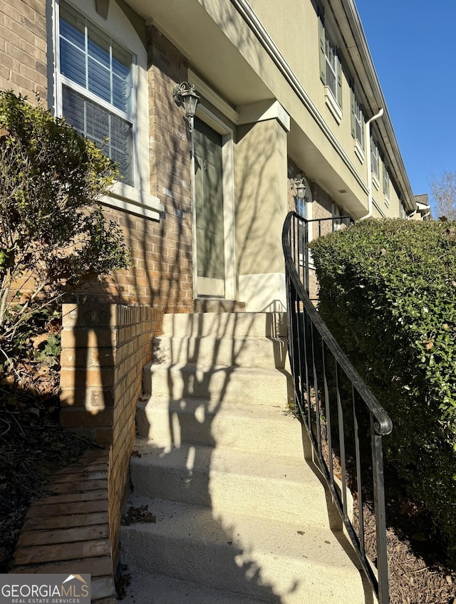 6900 Roswell Rd Unit 7N, Atlanta, GA 30328 - view of side of home with brick siding