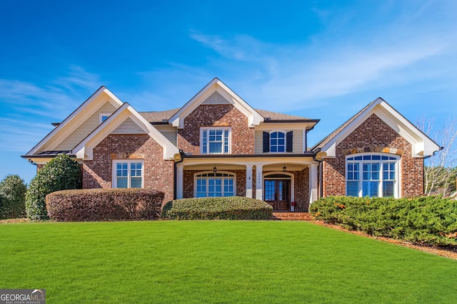 view of front of house featuring a front yard