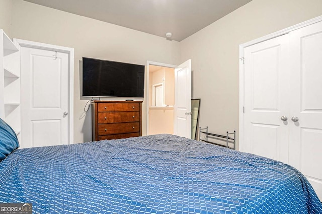 bedroom featuring a closet