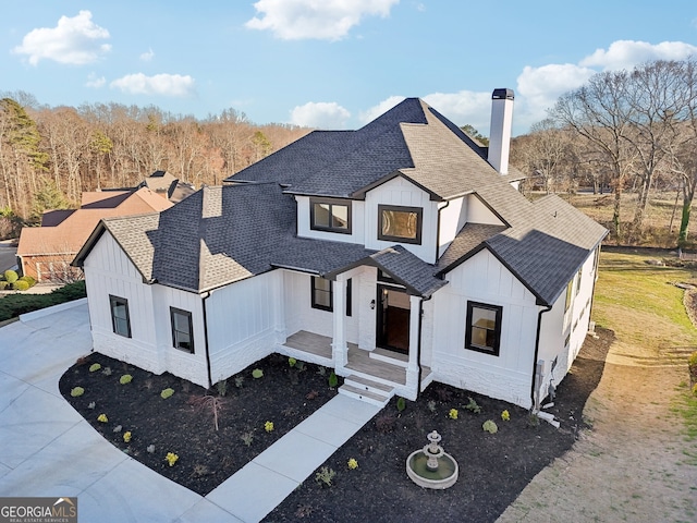 view of modern farmhouse