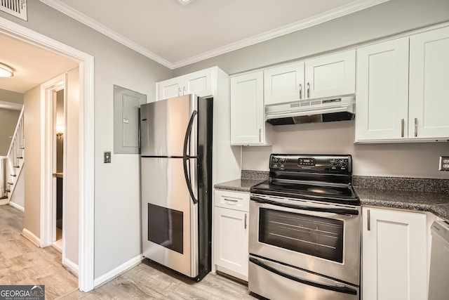 kitchen with visible vents, stainless steel appliances, crown molding, under cabinet range hood, and white cabinetry