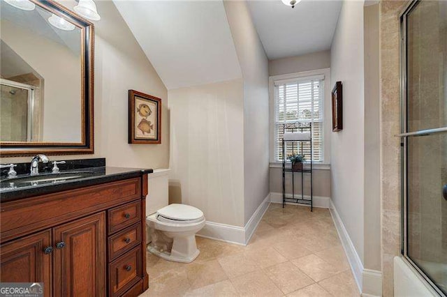 full bathroom with toilet, vaulted ceiling, vanity, and enclosed tub / shower combo