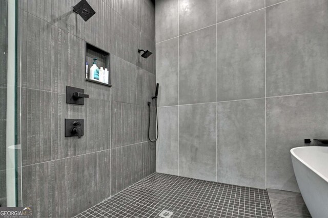415 Green Ridge Trl, Blue Ridge, GA 30513 - bathroom with independent shower and bath