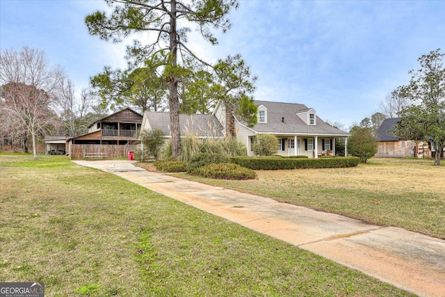 view of front of house with a front yard