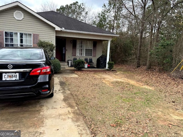 view of front of home featuring a porch