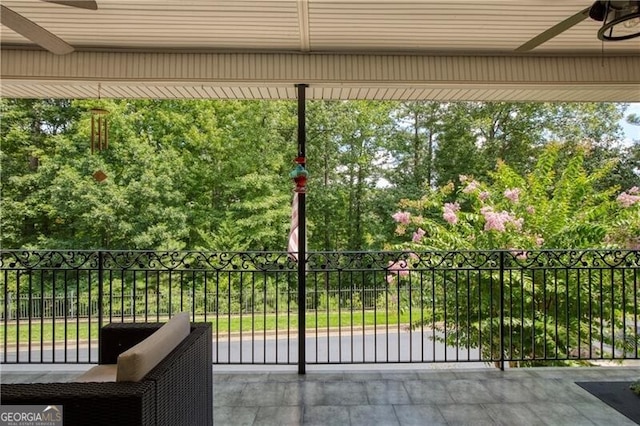 view of patio with ceiling fan