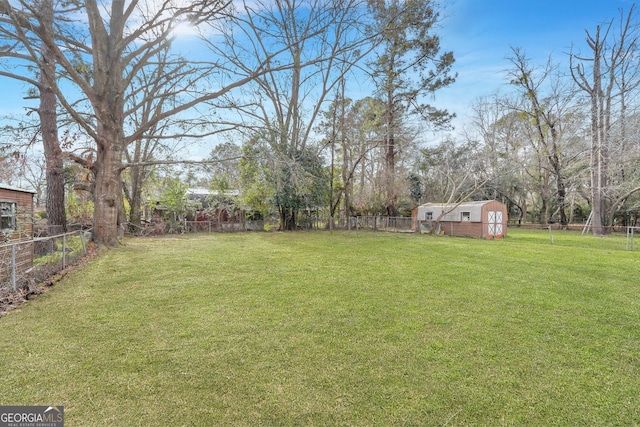107 Overland Trl, Savannah, GA 31419 - fenced backyard with an outdoor structure