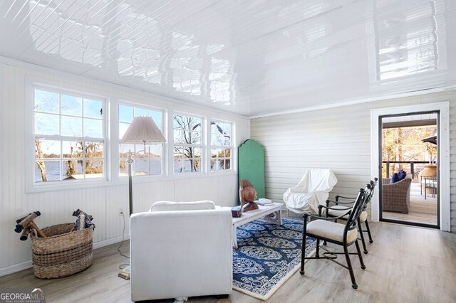 living room featuring visible vents, a ceiling fan, wood finished floors, a fireplace, and recessed lighting