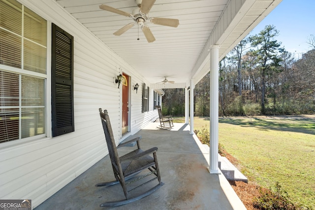 view of patio featuring covered porch and ceiling fan