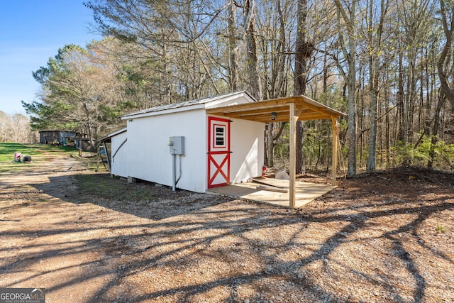 view of outbuilding