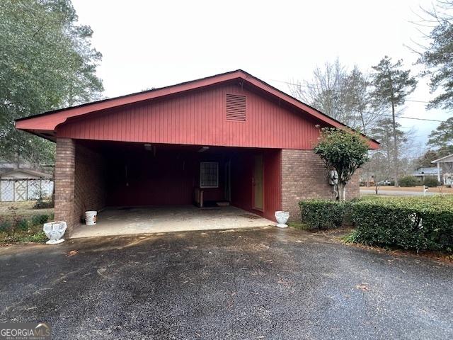 Listing photo 3 for 1726 Greenwood Cir, Perry GA 31069