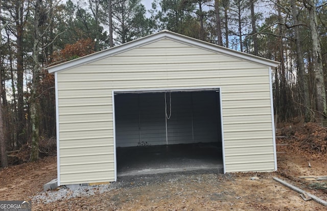 view of detached garage