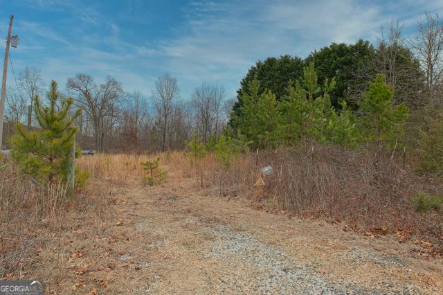 Listing photo 3 for 137 Sunset Rd, Toccoa GA 30577