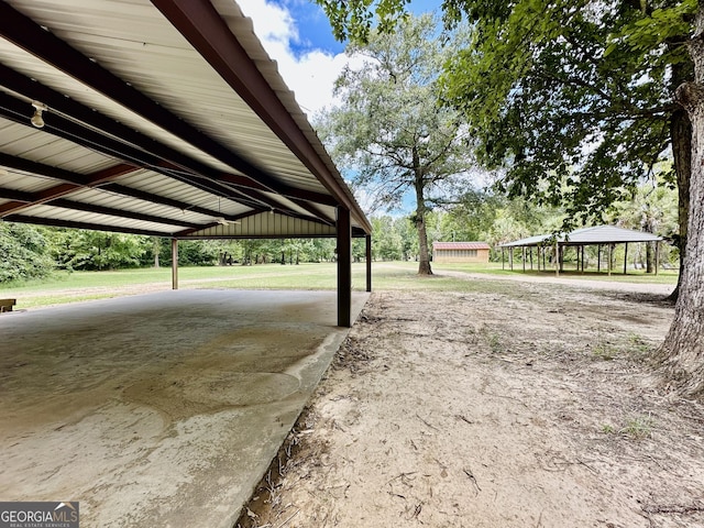 view of yard featuring a carport