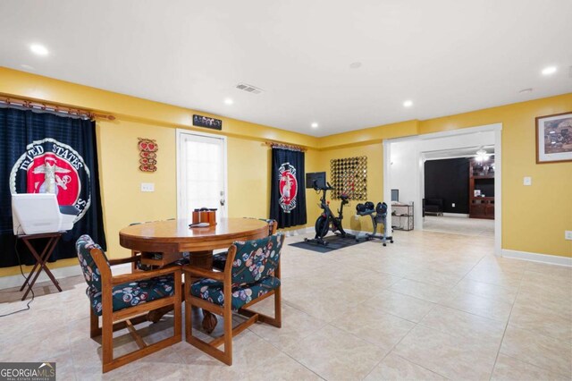 dining area with baseboards, visible vents, and recessed lighting