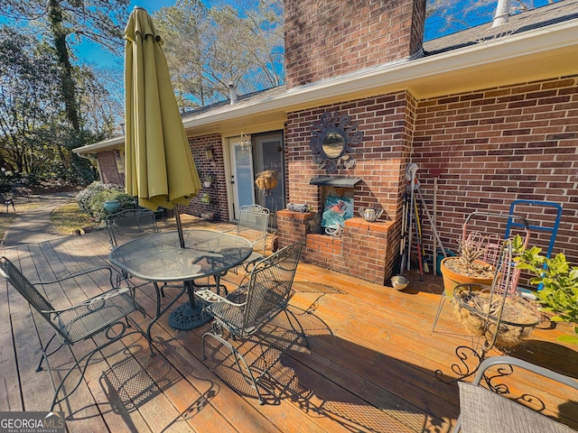 deck featuring outdoor dining space