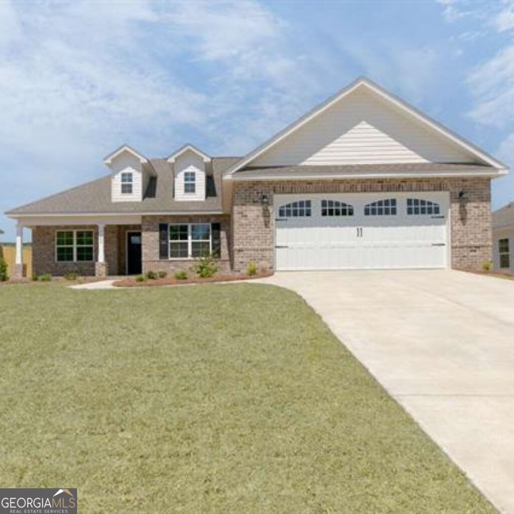 209 Creek Ridge Dr, Warner Robins, GA 31088