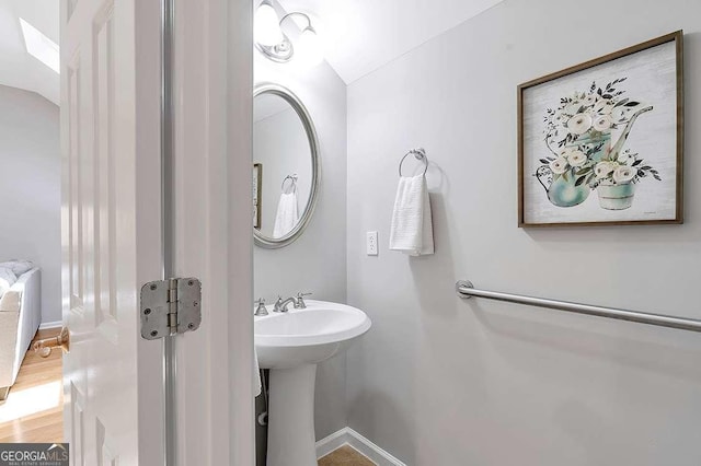 7524 Portbury Park Ln, Suwanee, GA 30024 - bathroom featuring baseboards